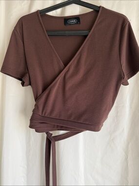 Cider Brown Wrap Crop Top with Short Sleeves